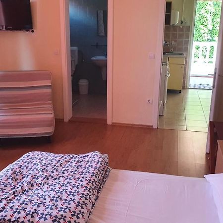 Sunshine Sh Apartmanhaz Apartment ซามาร์ดี ภายนอก รูปภาพ